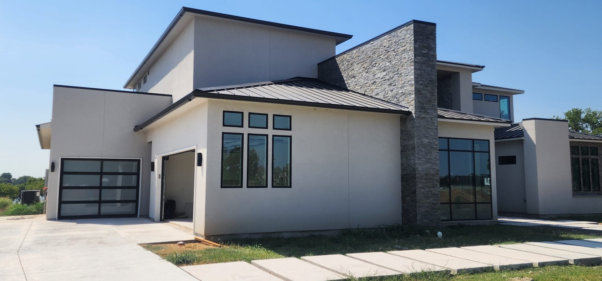 20230810_155947 - Emerson Pro Services gutter maintenance