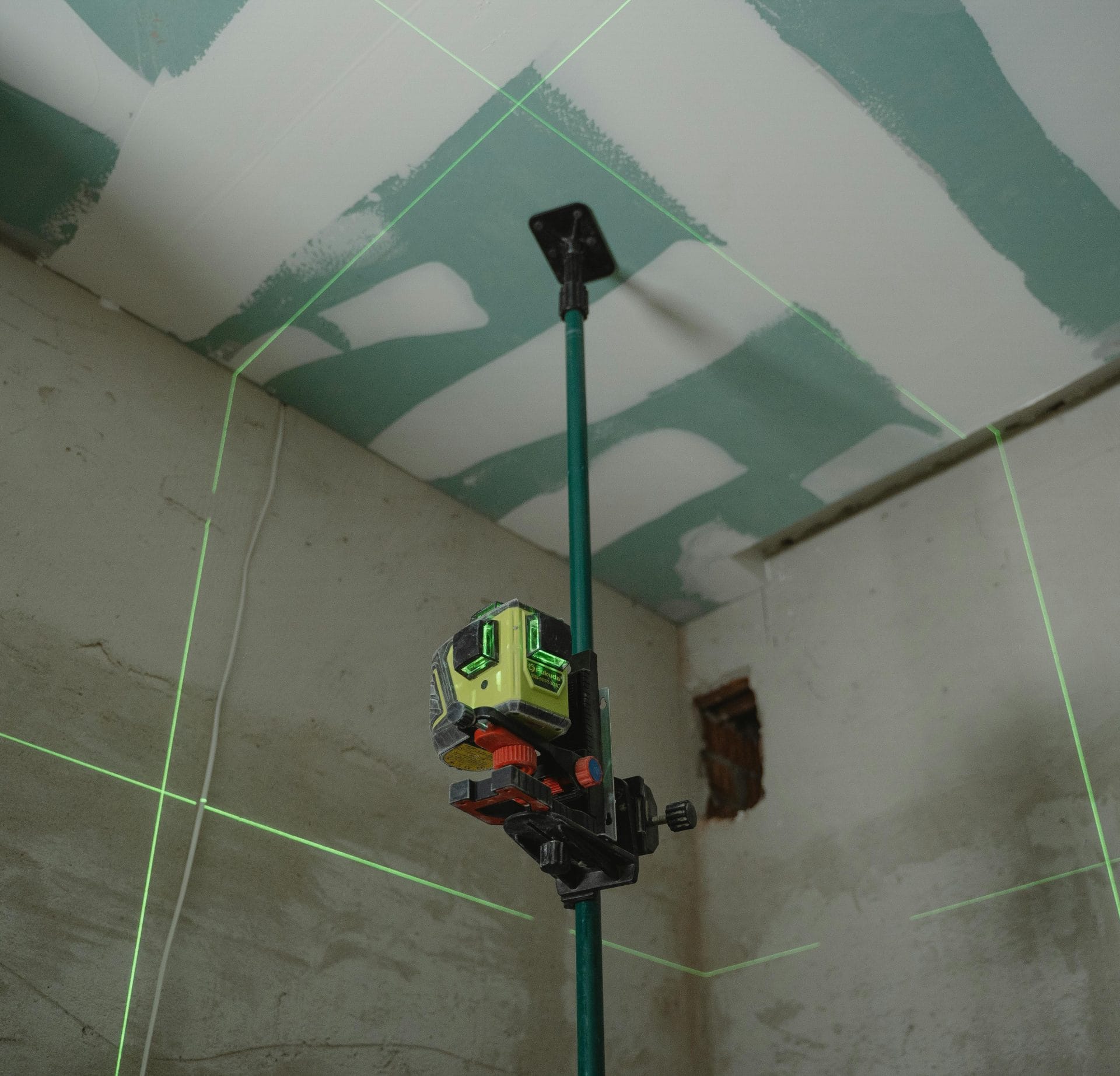 dry wall installation